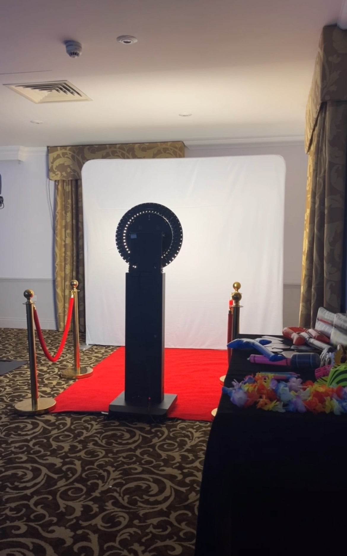 Selfie Pod Photo Booth